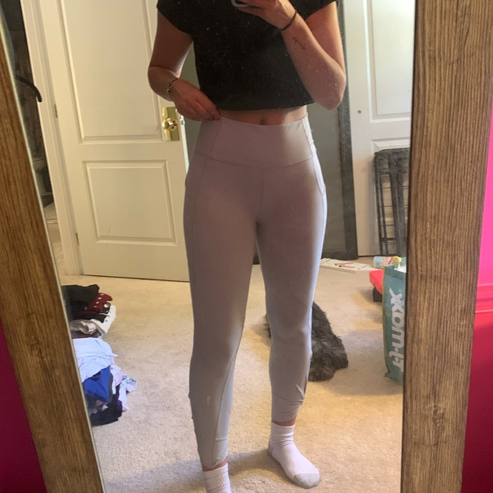 gray leggings